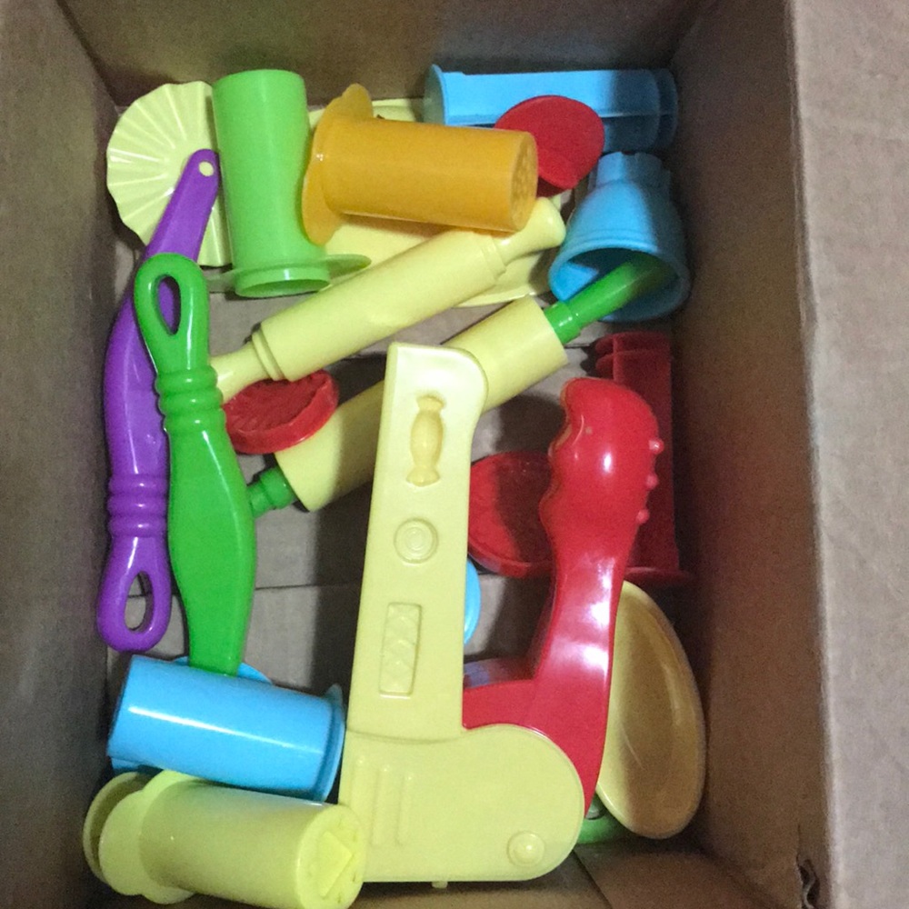 Play-Doh 20 color pack and playing tools